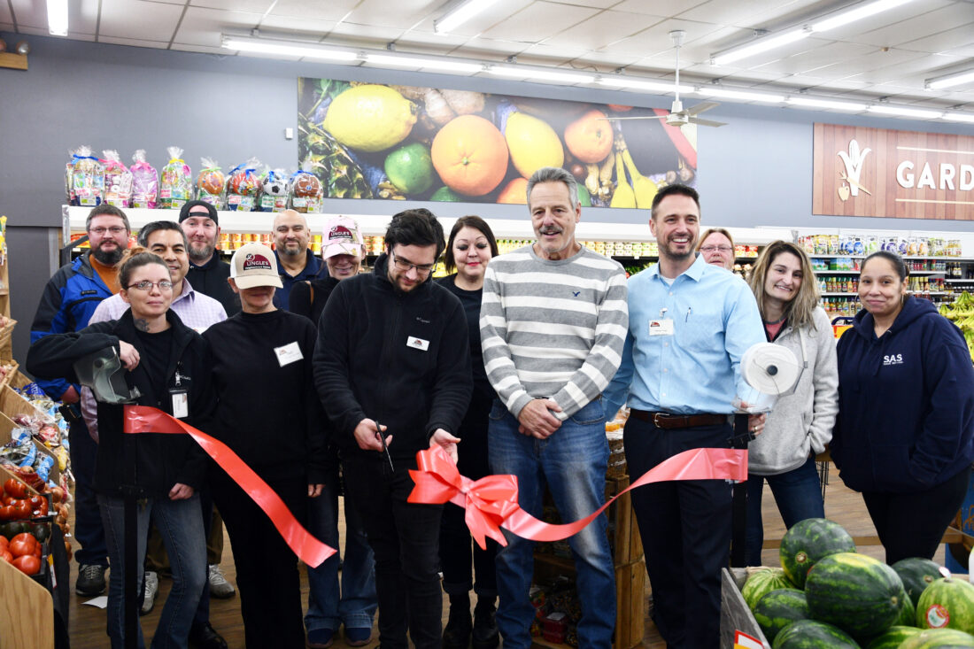 Lingle’s Neighborhood Market unveils upgrades at Renovo store News